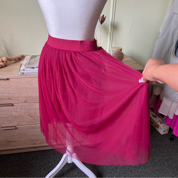 Maroon Red Layered Mesh Pleated Tutu High-Waist Modest Midi Knee-Length Skirt S - Picture 12 of 16